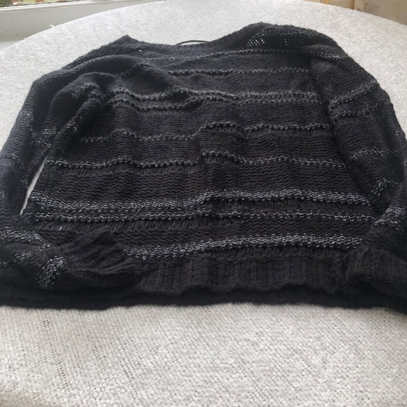 Kismet black and sparkly silver sweater for those cool spring mornings,. Large - Picture 4 of 9